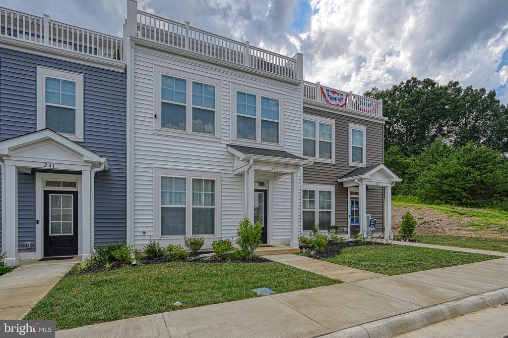 243 LAKE FRONT DRIVE, MINERAL, Virginia 23117, 3 Bedrooms Bedrooms, ,3 BathroomsBathrooms,Residential,243 LAKE FRONT DRIVE,VALA2007090 MLS # VALA2007090
