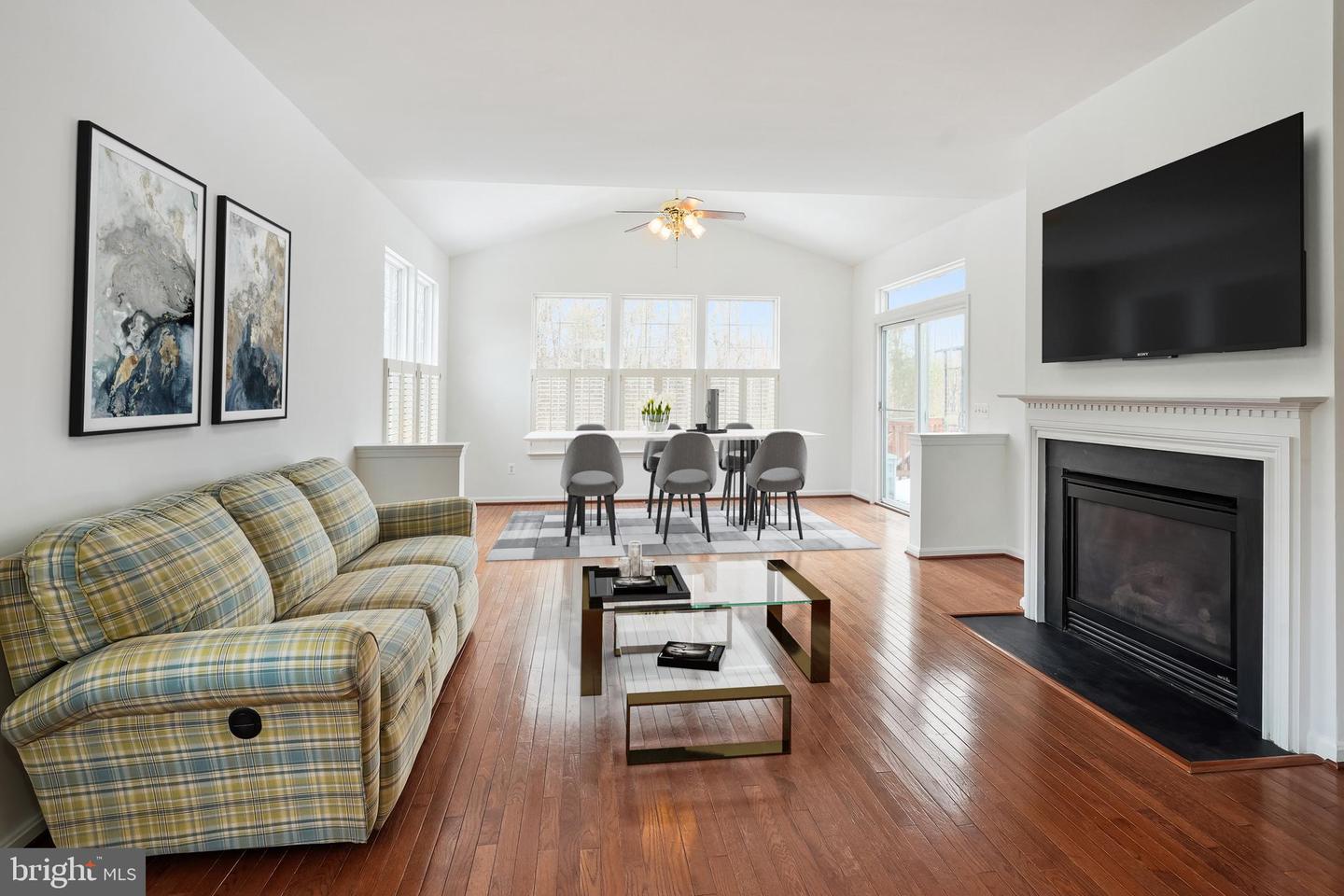 3704 CHAPMAN MILL TRL, DUMFRIES, Virginia 22025, 3 Bedrooms Bedrooms, ,2 BathroomsBathrooms,Residential,For sale,3704 CHAPMAN MILL TRL,VAPW2084934 MLS # VAPW2084934