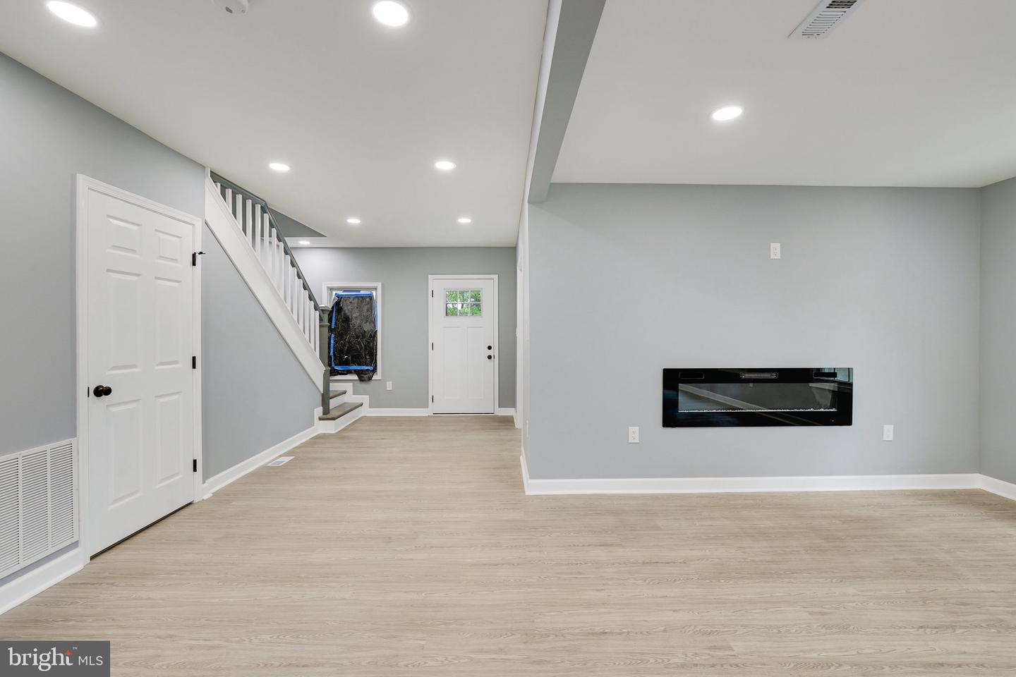 4713 EADS ST NE, WASHINGTON, District Of Columbia 20019, 4 Bedrooms Bedrooms, ,2 BathroomsBathrooms,Residential,For sale,4713 EADS ST NE,DCDC2191064 MLS # DCDC2191064