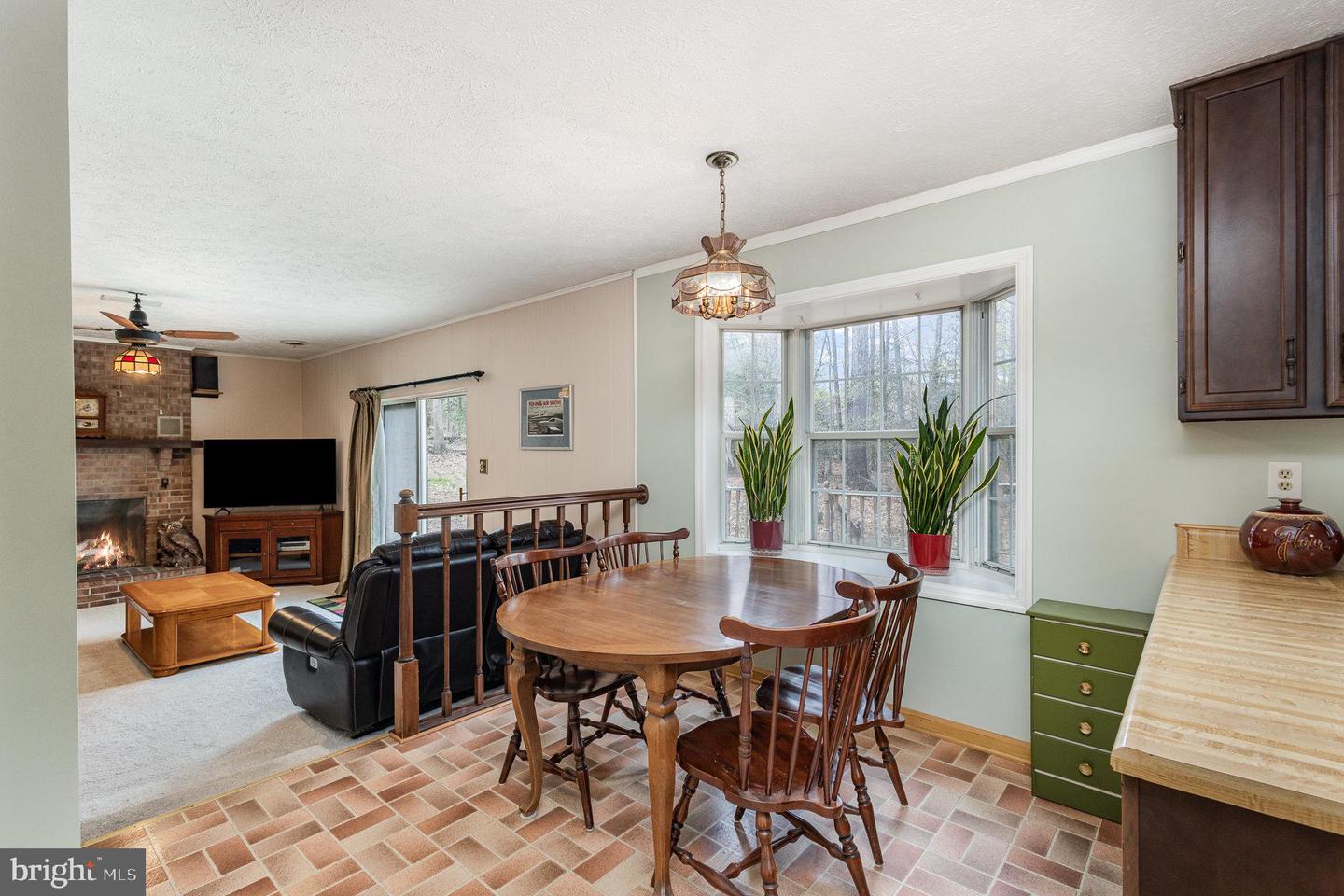14452 ALPS DR, WOODBRIDGE, Virginia 22193, 5 Bedrooms Bedrooms, ,3 BathroomsBathrooms,Residential,For sale,14452 ALPS DR,VAPW2091510 MLS # VAPW2091510