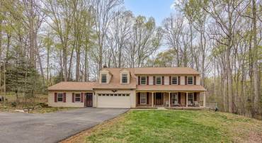 14452 ALPS DR, WOODBRIDGE, Virginia 22193, 5 Bedrooms Bedrooms, ,3 BathroomsBathrooms,Residential,For sale,14452 ALPS DR,VAPW2091510 MLS # VAPW2091510