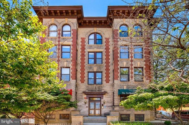 1930 18TH ST NW #B1, WASHINGTON, District Of Columbia 20009, 2 Bedrooms Bedrooms, ,2 BathroomsBathrooms,Residential,For sale,1930 18TH ST NW #B1,DCDC2193782 MLS # DCDC2193782