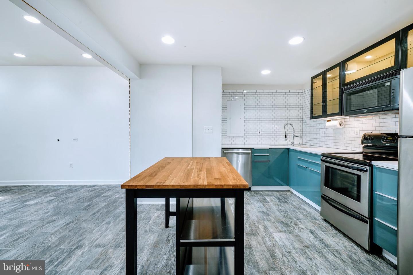 1930 18TH ST NW #B1, WASHINGTON, District Of Columbia 20009, 2 Bedrooms Bedrooms, ,2 BathroomsBathrooms,Residential,For sale,1930 18TH ST NW #B1,DCDC2193782 MLS # DCDC2193782