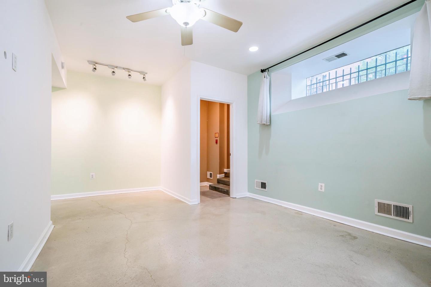 1930 18TH ST NW #B1, WASHINGTON, District Of Columbia 20009, 2 Bedrooms Bedrooms, ,2 BathroomsBathrooms,Residential,For sale,1930 18TH ST NW #B1,DCDC2193782 MLS # DCDC2193782