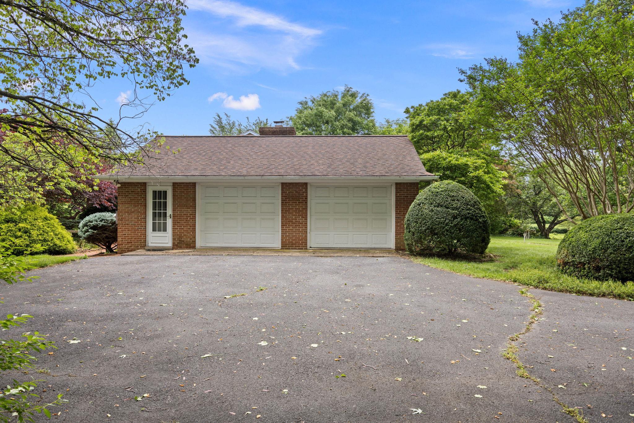 410 MONTICELLO AVE, HARRISONBURG, Virginia 22801, 5 Bedrooms Bedrooms, ,3 BathroomsBathrooms,Residential,410 MONTICELLO AVE,664696 MLS # 664696