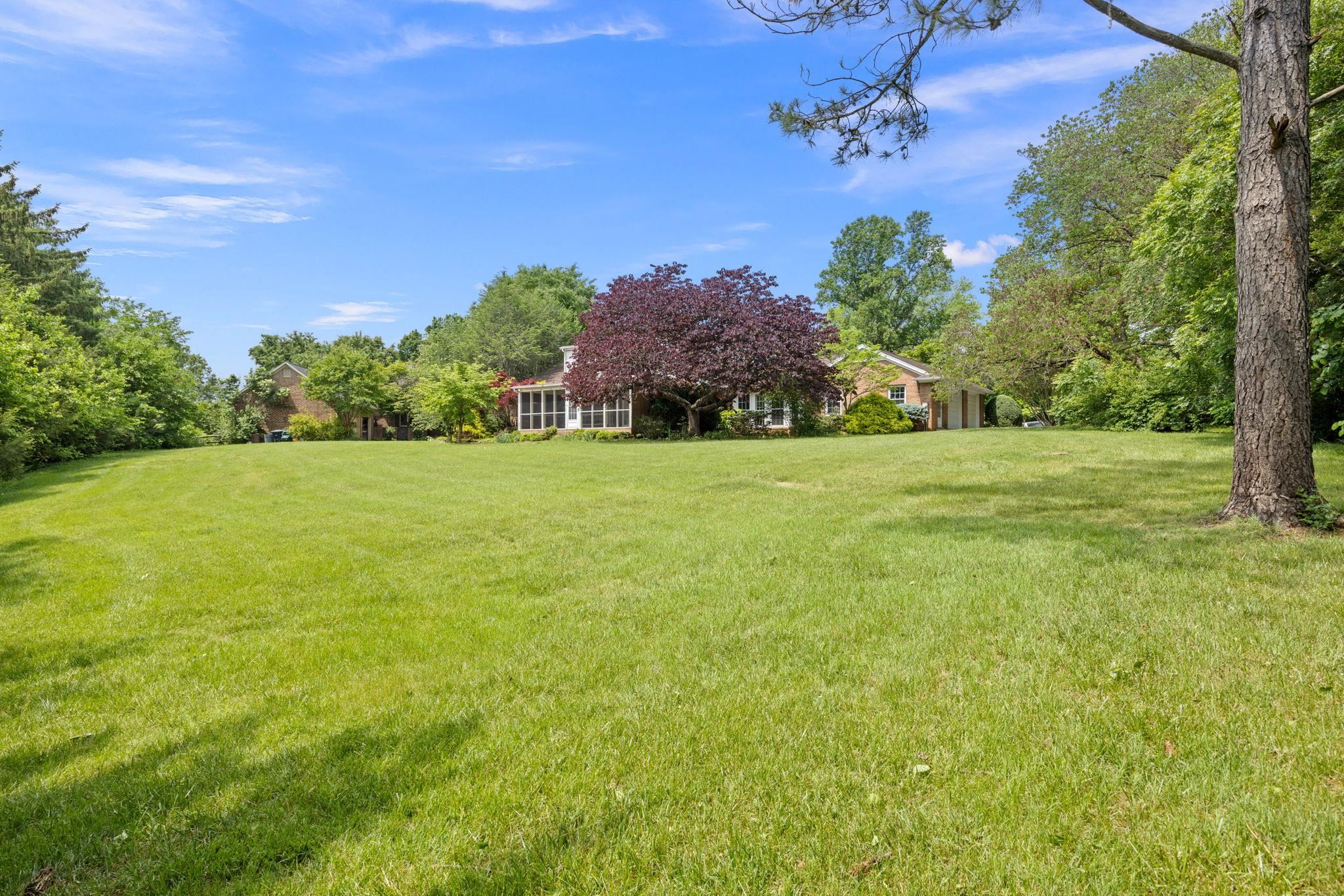 410 MONTICELLO AVE, HARRISONBURG, Virginia 22801, 5 Bedrooms Bedrooms, ,3 BathroomsBathrooms,Residential,410 MONTICELLO AVE,664696 MLS # 664696
