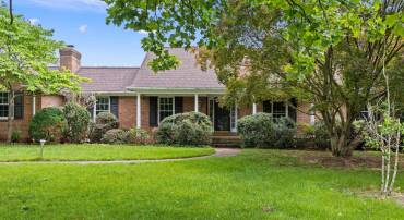 410 MONTICELLO AVE, HARRISONBURG, Virginia 22801, 5 Bedrooms Bedrooms, ,3 BathroomsBathrooms,Residential,410 MONTICELLO AVE,664696 MLS # 664696