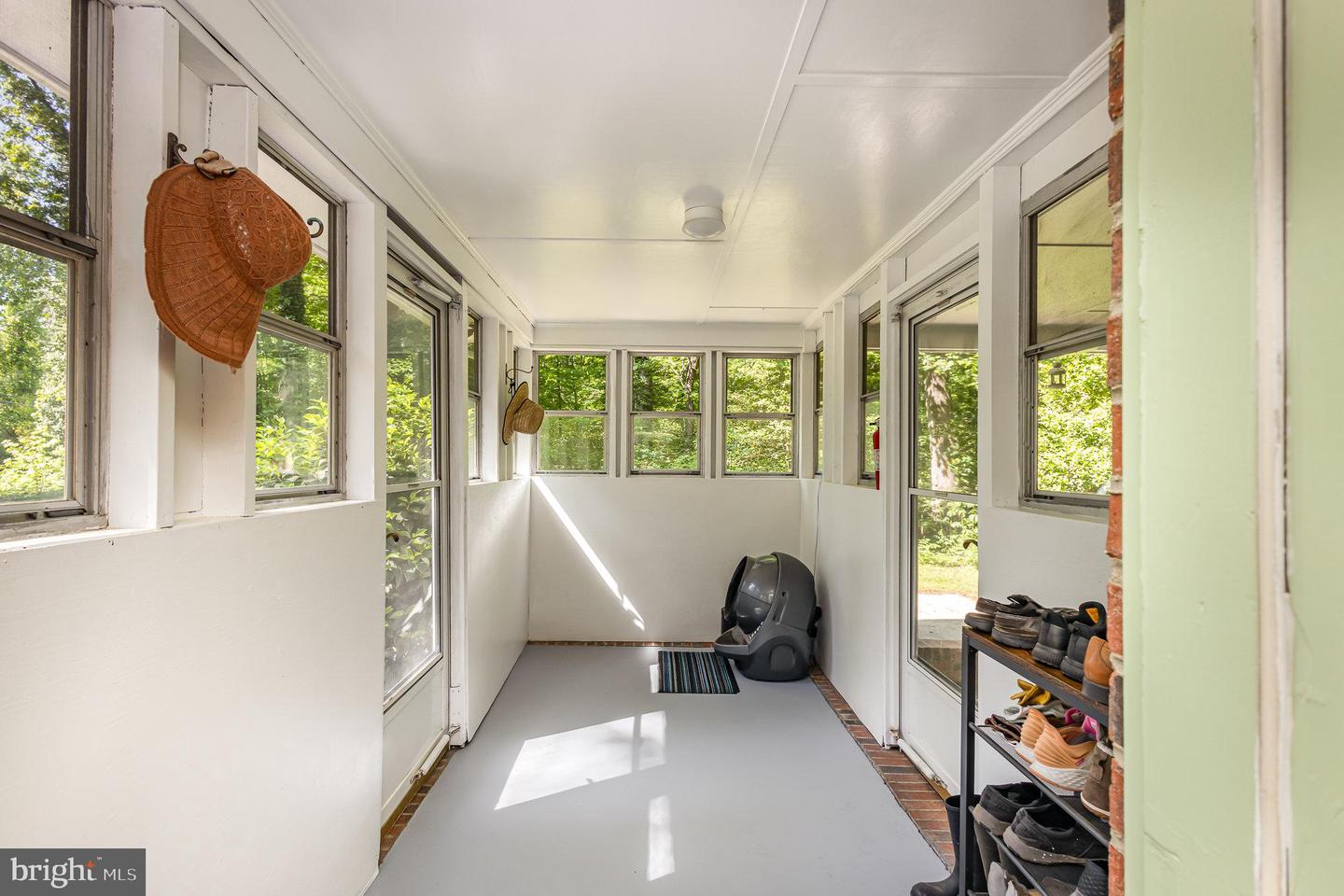 344 LEELAND RD, FREDERICKSBURG, Virginia 22405, 3 Bedrooms Bedrooms, 13 Rooms Rooms,3 BathroomsBathrooms,Residential,For sale,344 LEELAND RD,VAST2038500 MLS # VAST2038500
