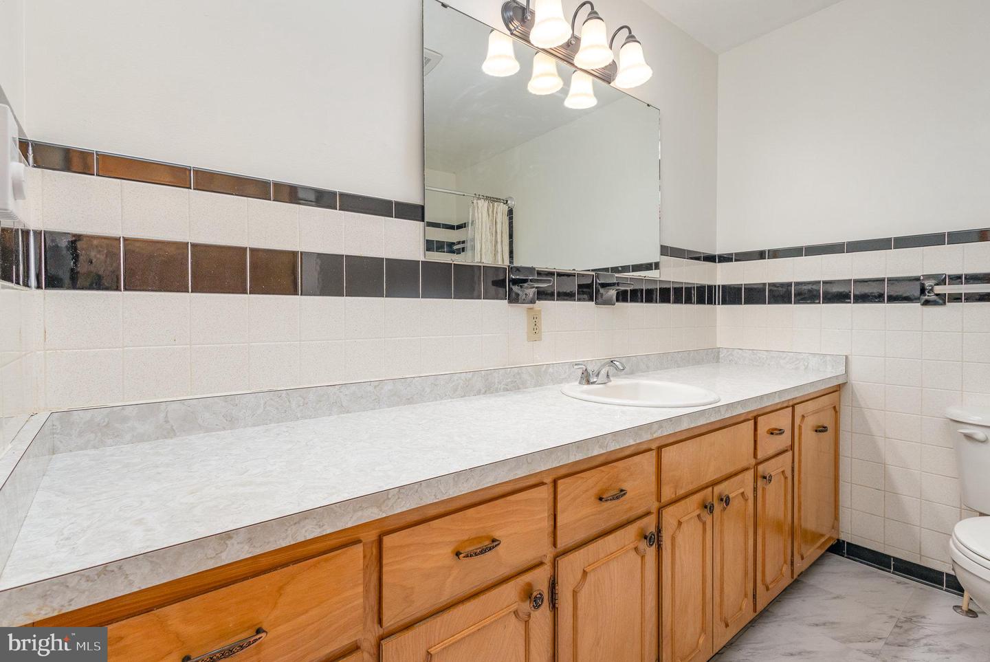 344 LEELAND RD, FREDERICKSBURG, Virginia 22405, 3 Bedrooms Bedrooms, 13 Rooms Rooms,3 BathroomsBathrooms,Residential,For sale,344 LEELAND RD,VAST2038500 MLS # VAST2038500