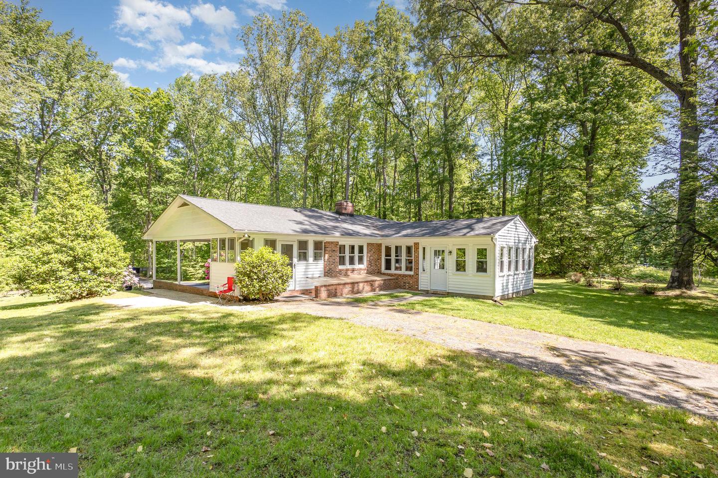 344 LEELAND RD, FREDERICKSBURG, Virginia 22405, 3 Bedrooms Bedrooms, 13 Rooms Rooms,3 BathroomsBathrooms,Residential,For sale,344 LEELAND RD,VAST2038500 MLS # VAST2038500