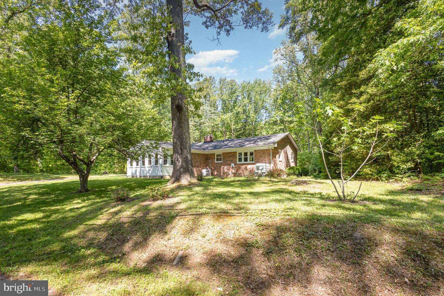 344 LEELAND RD, FREDERICKSBURG, Virginia 22405, 3 Bedrooms Bedrooms, 13 Rooms Rooms,3 BathroomsBathrooms,Residential,For sale,344 LEELAND RD,VAST2038500 MLS # VAST2038500