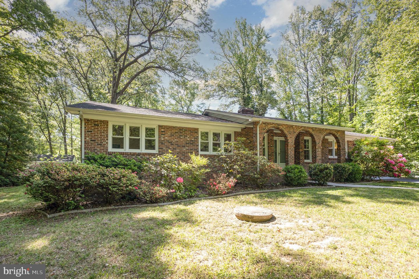 344 LEELAND RD, FREDERICKSBURG, Virginia 22405, 3 Bedrooms Bedrooms, 13 Rooms Rooms,3 BathroomsBathrooms,Residential,For sale,344 LEELAND RD,VAST2038500 MLS # VAST2038500