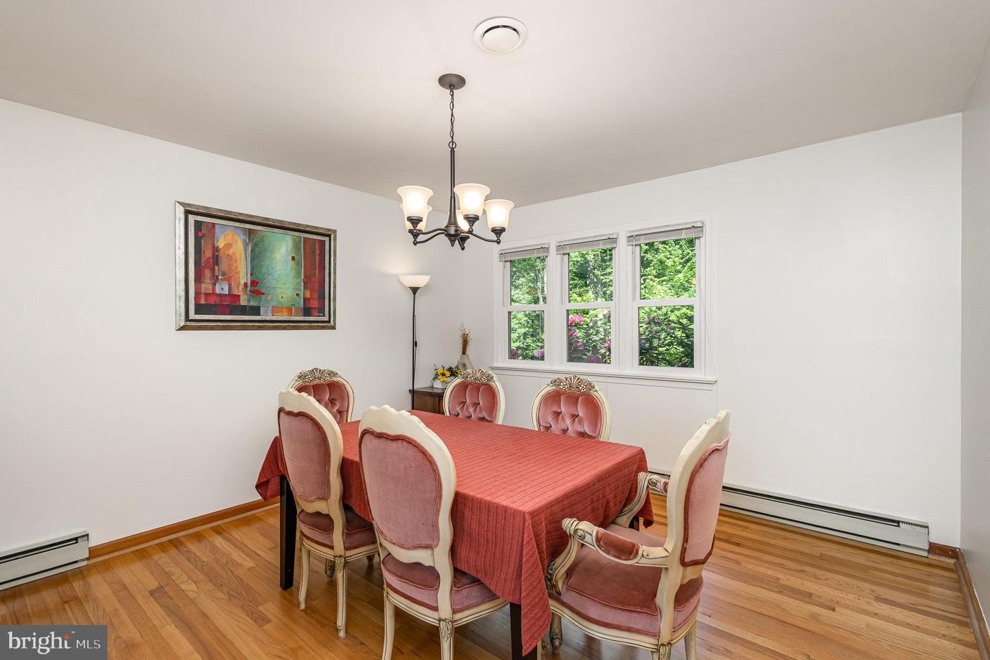 344 LEELAND RD, FREDERICKSBURG, Virginia 22405, 3 Bedrooms Bedrooms, 13 Rooms Rooms,3 BathroomsBathrooms,Residential,For sale,344 LEELAND RD,VAST2038500 MLS # VAST2038500