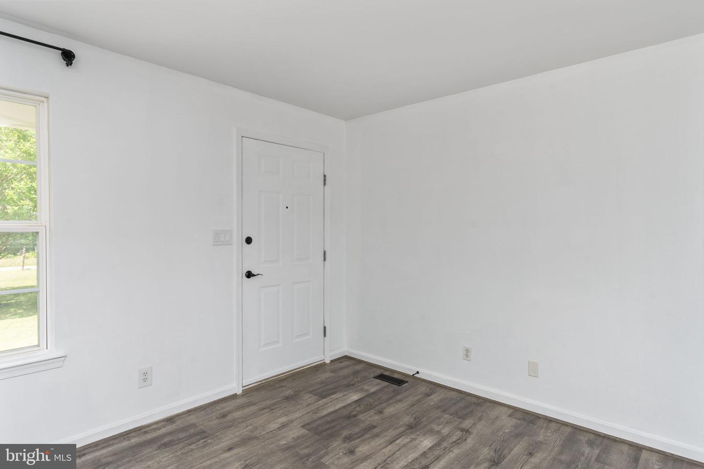 3340 MINE RD, FREDERICKSBURG, Virginia 22408, 3 Bedrooms Bedrooms, ,2 BathroomsBathrooms,Residential,For sale,3340 MINE RD,VASP2032808 MLS # VASP2032808