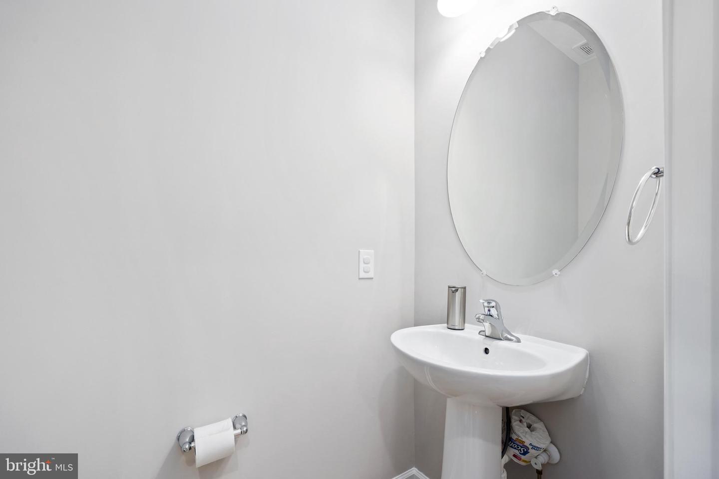 17107 GIBSON MILL RD, DUMFRIES, Virginia 22026, 3 Bedrooms Bedrooms, ,3 BathroomsBathrooms,Residential,For sale,17107 GIBSON MILL RD,VAPW2093902 MLS # VAPW2093902