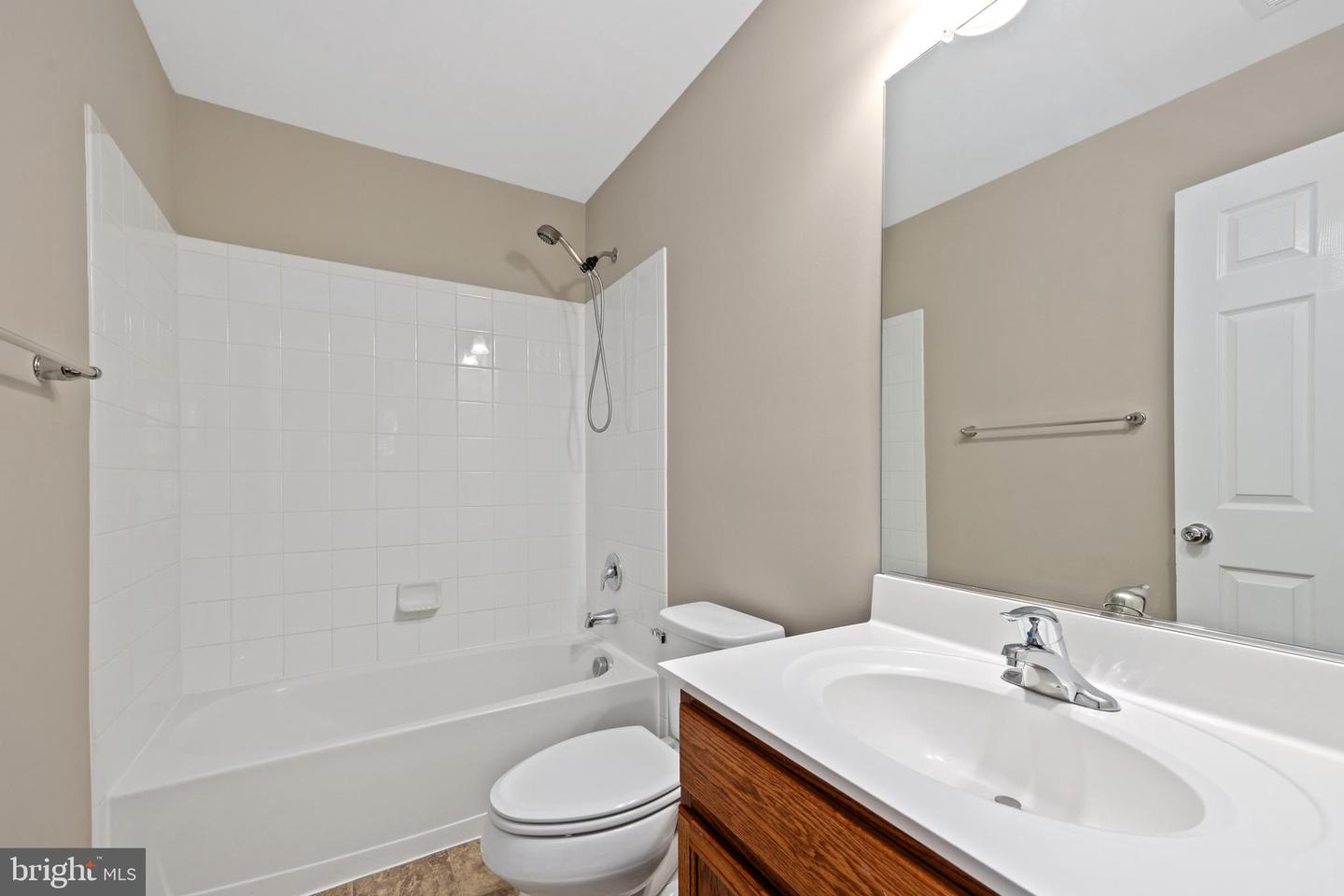 17107 GIBSON MILL RD, DUMFRIES, Virginia 22026, 3 Bedrooms Bedrooms, ,3 BathroomsBathrooms,Residential,For sale,17107 GIBSON MILL RD,VAPW2093902 MLS # VAPW2093902