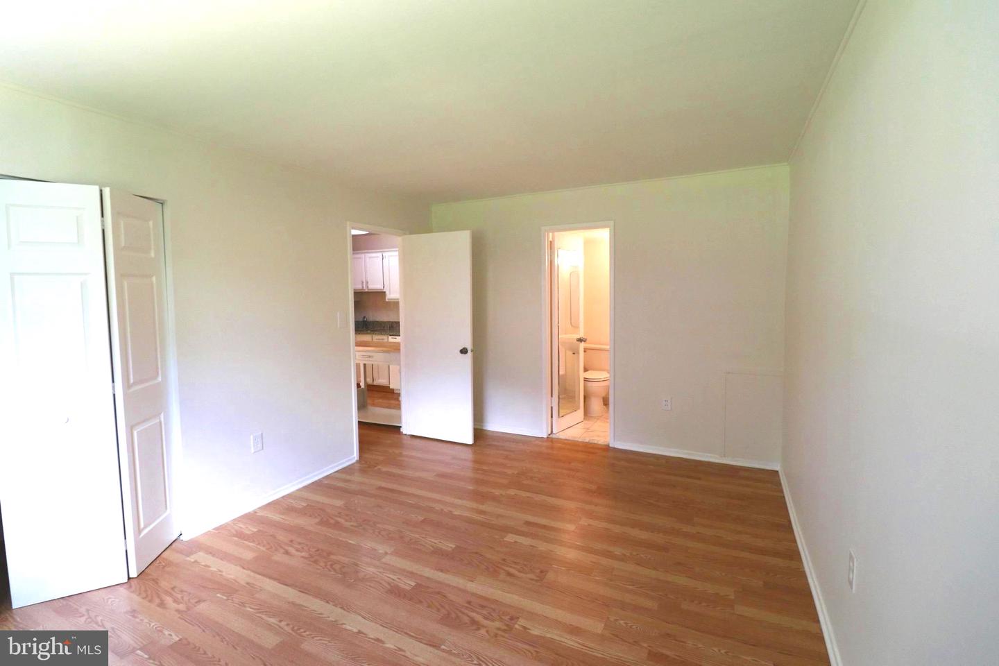 7366 ROUTE 29 #104, FALLS CHURCH, Virginia 22046, 1 Bedroom Bedrooms, ,1 BathroomBathrooms,Residential,For sale,7366 ROUTE 29 #104,VAFX2238618 MLS # VAFX2238618