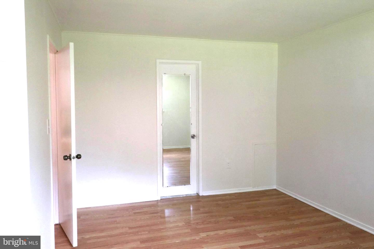 7366 ROUTE 29 #104, FALLS CHURCH, Virginia 22046, 1 Bedroom Bedrooms, ,1 BathroomBathrooms,Residential,For sale,7366 ROUTE 29 #104,VAFX2238618 MLS # VAFX2238618