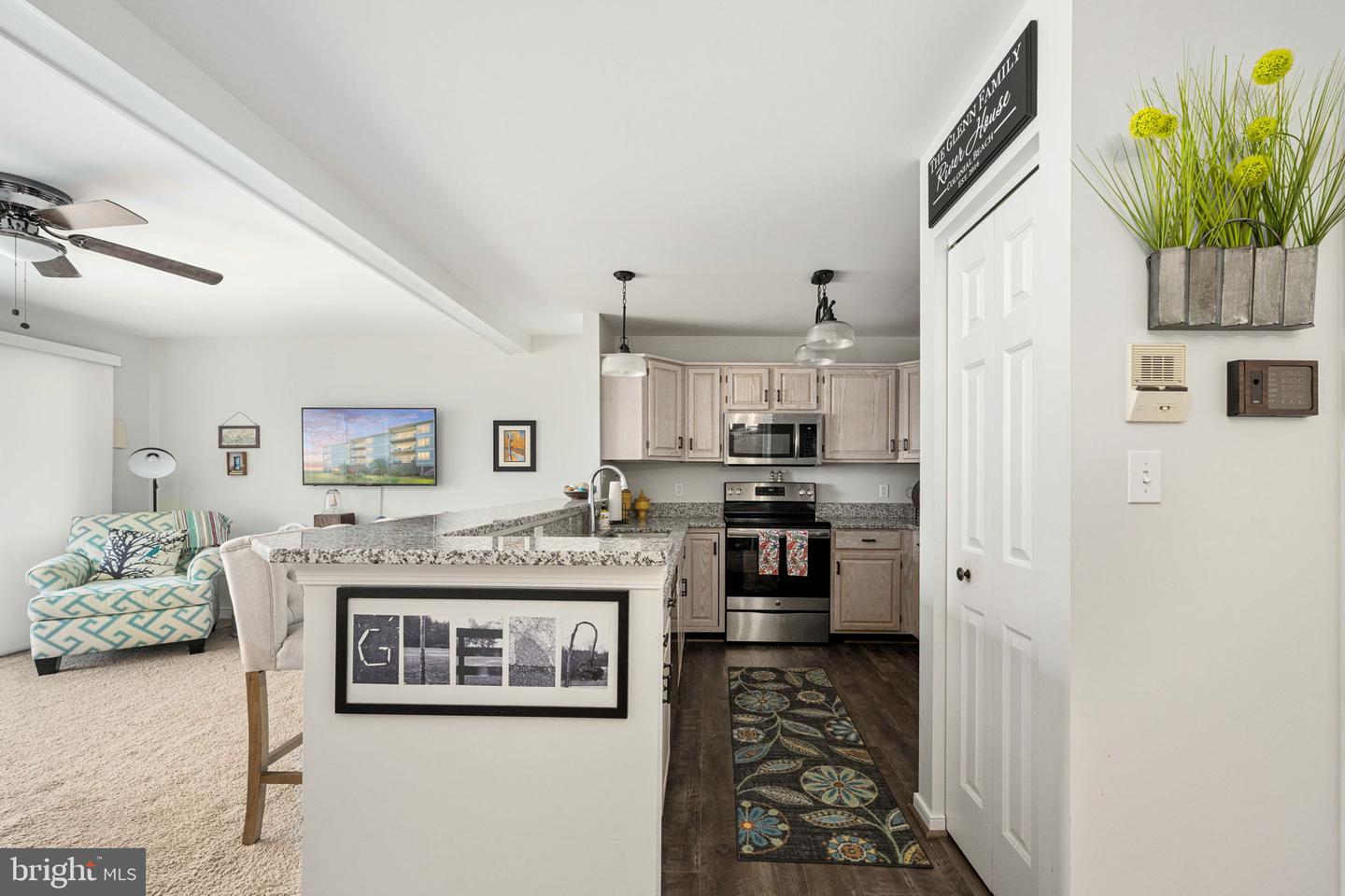 17 LINCOLN AVE #104, COLONIAL BEACH, Virginia 22443, 2 Bedrooms Bedrooms, 5 Rooms Rooms,2 BathroomsBathrooms,Residential,For sale,17 LINCOLN AVE #104,VAWE2008864 MLS # VAWE2008864