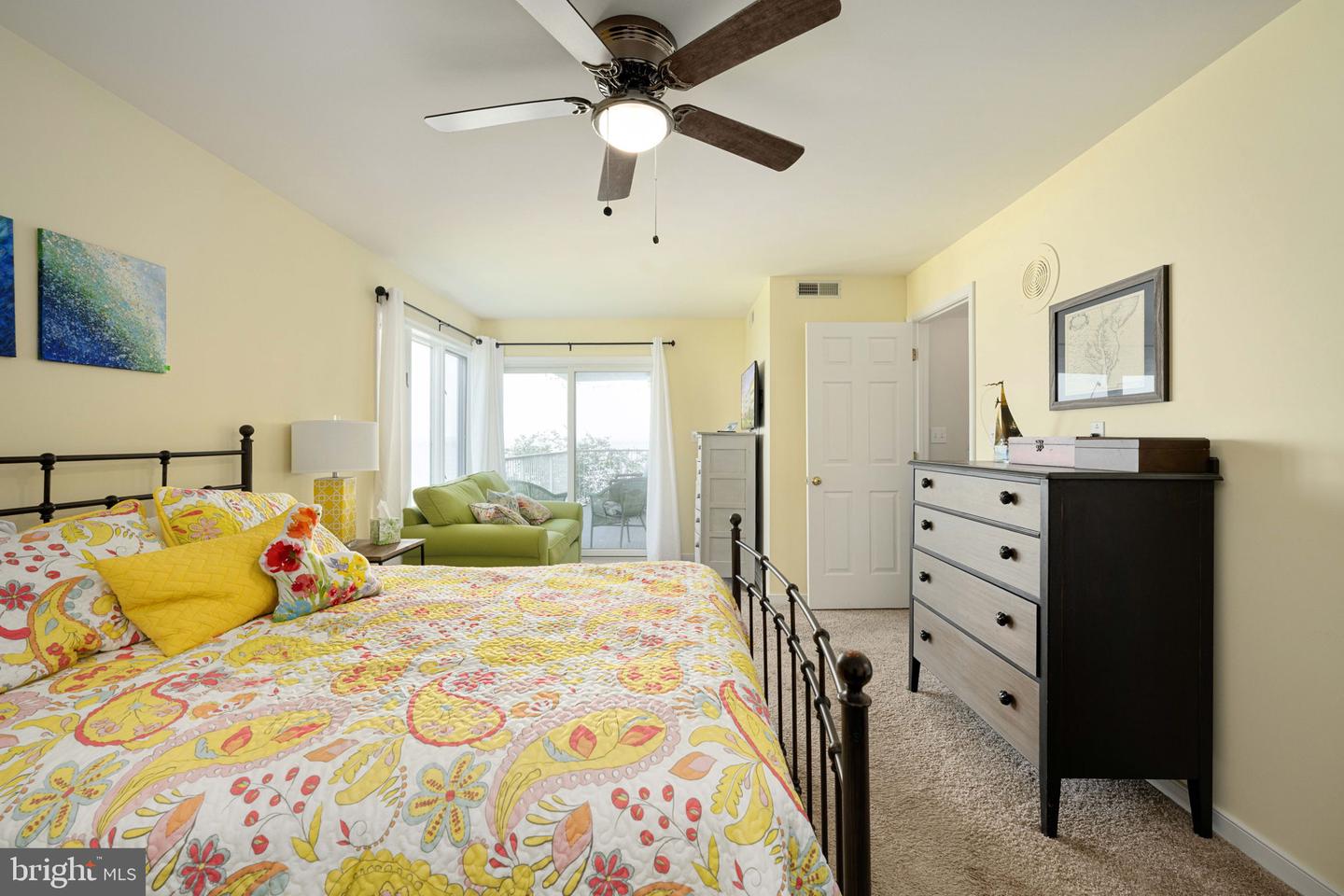 17 LINCOLN AVE #104, COLONIAL BEACH, Virginia 22443, 2 Bedrooms Bedrooms, 5 Rooms Rooms,2 BathroomsBathrooms,Residential,For sale,17 LINCOLN AVE #104,VAWE2008864 MLS # VAWE2008864