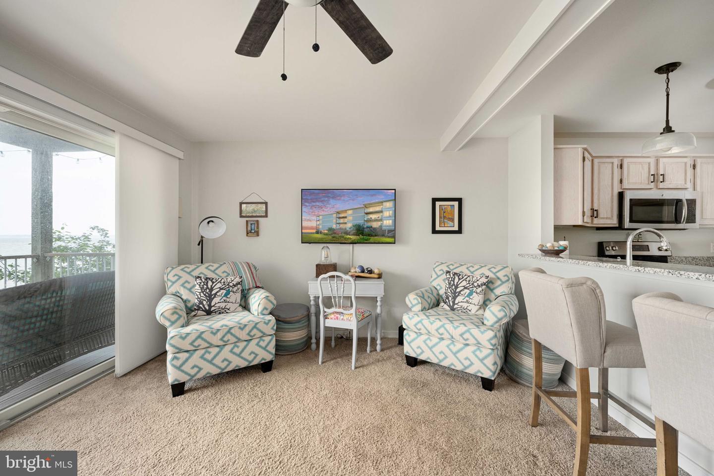 17 LINCOLN AVE #104, COLONIAL BEACH, Virginia 22443, 2 Bedrooms Bedrooms, 5 Rooms Rooms,2 BathroomsBathrooms,Residential,For sale,17 LINCOLN AVE #104,VAWE2008864 MLS # VAWE2008864