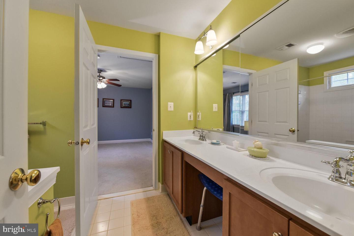42518 LEWISTON, SOUTH RIDING, Virginia 20152, 6 Bedrooms Bedrooms, ,4 BathroomsBathrooms,Residential,For sale,42518 LEWISTON,VALO2095920 MLS # VALO2095920