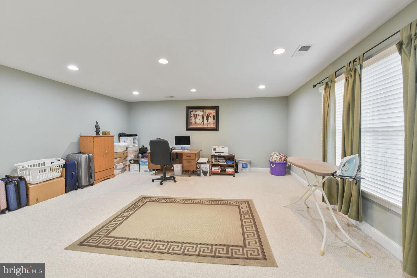 42518 LEWISTON, SOUTH RIDING, Virginia 20152, 6 Bedrooms Bedrooms, ,4 BathroomsBathrooms,Residential,For sale,42518 LEWISTON,VALO2095920 MLS # VALO2095920