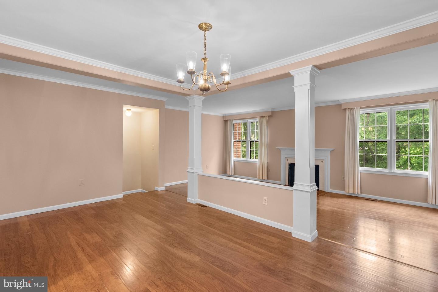 4849 CARRIAGEPARK RD, FAIRFAX, Virginia 22032, 4 Bedrooms Bedrooms, ,3 BathroomsBathrooms,Residential,For sale,4849 CARRIAGEPARK RD,VAFX2240134 MLS # VAFX2240134