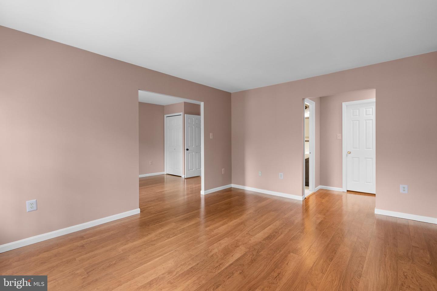 4849 CARRIAGEPARK RD, FAIRFAX, Virginia 22032, 4 Bedrooms Bedrooms, ,3 BathroomsBathrooms,Residential,For sale,4849 CARRIAGEPARK RD,VAFX2240134 MLS # VAFX2240134