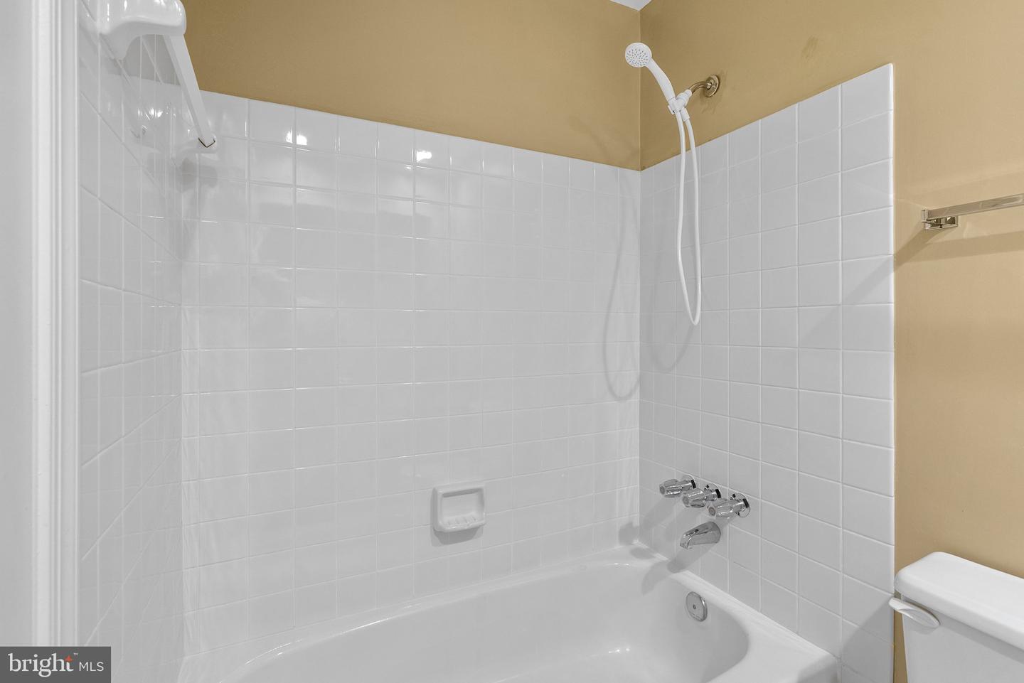 4849 CARRIAGEPARK RD, FAIRFAX, Virginia 22032, 4 Bedrooms Bedrooms, ,3 BathroomsBathrooms,Residential,For sale,4849 CARRIAGEPARK RD,VAFX2240134 MLS # VAFX2240134