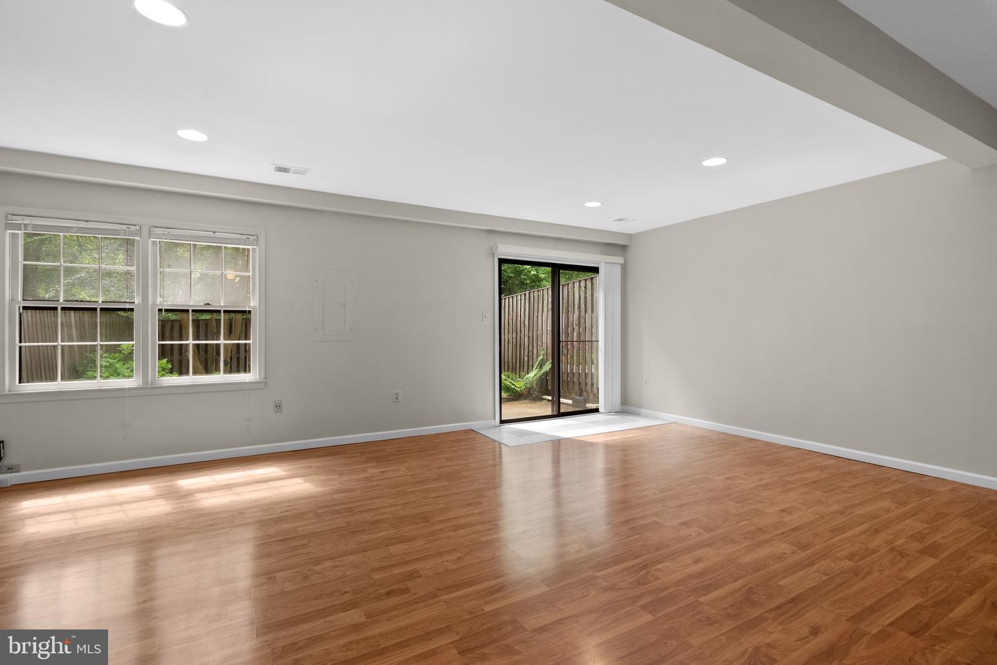 4849 CARRIAGEPARK RD, FAIRFAX, Virginia 22032, 4 Bedrooms Bedrooms, ,3 BathroomsBathrooms,Residential,For sale,4849 CARRIAGEPARK RD,VAFX2240134 MLS # VAFX2240134