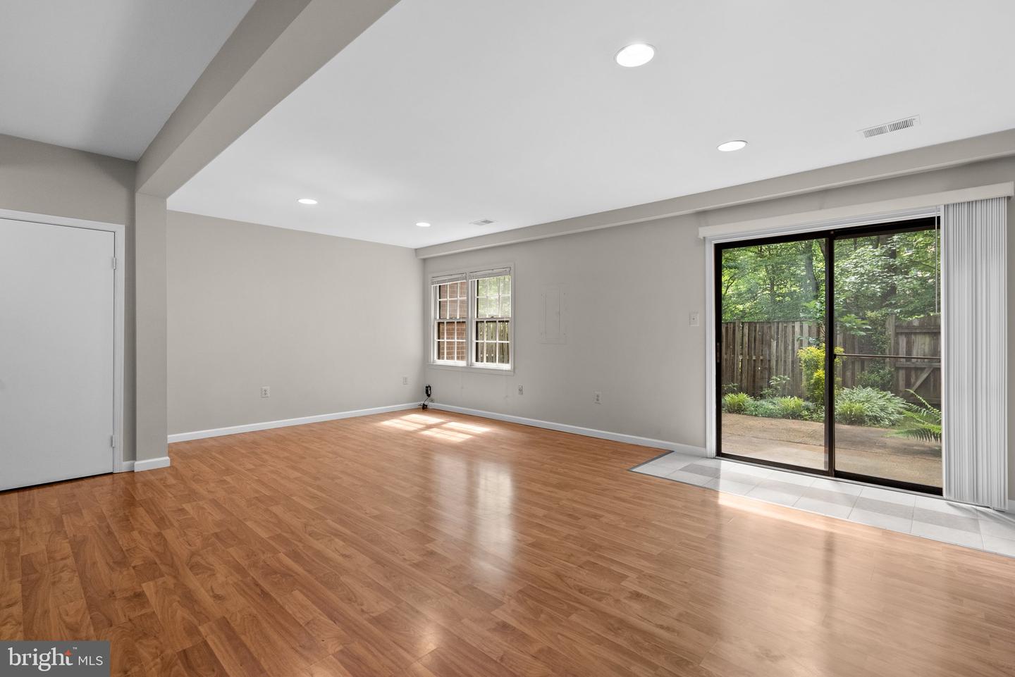 4849 CARRIAGEPARK RD, FAIRFAX, Virginia 22032, 4 Bedrooms Bedrooms, ,3 BathroomsBathrooms,Residential,For sale,4849 CARRIAGEPARK RD,VAFX2240134 MLS # VAFX2240134