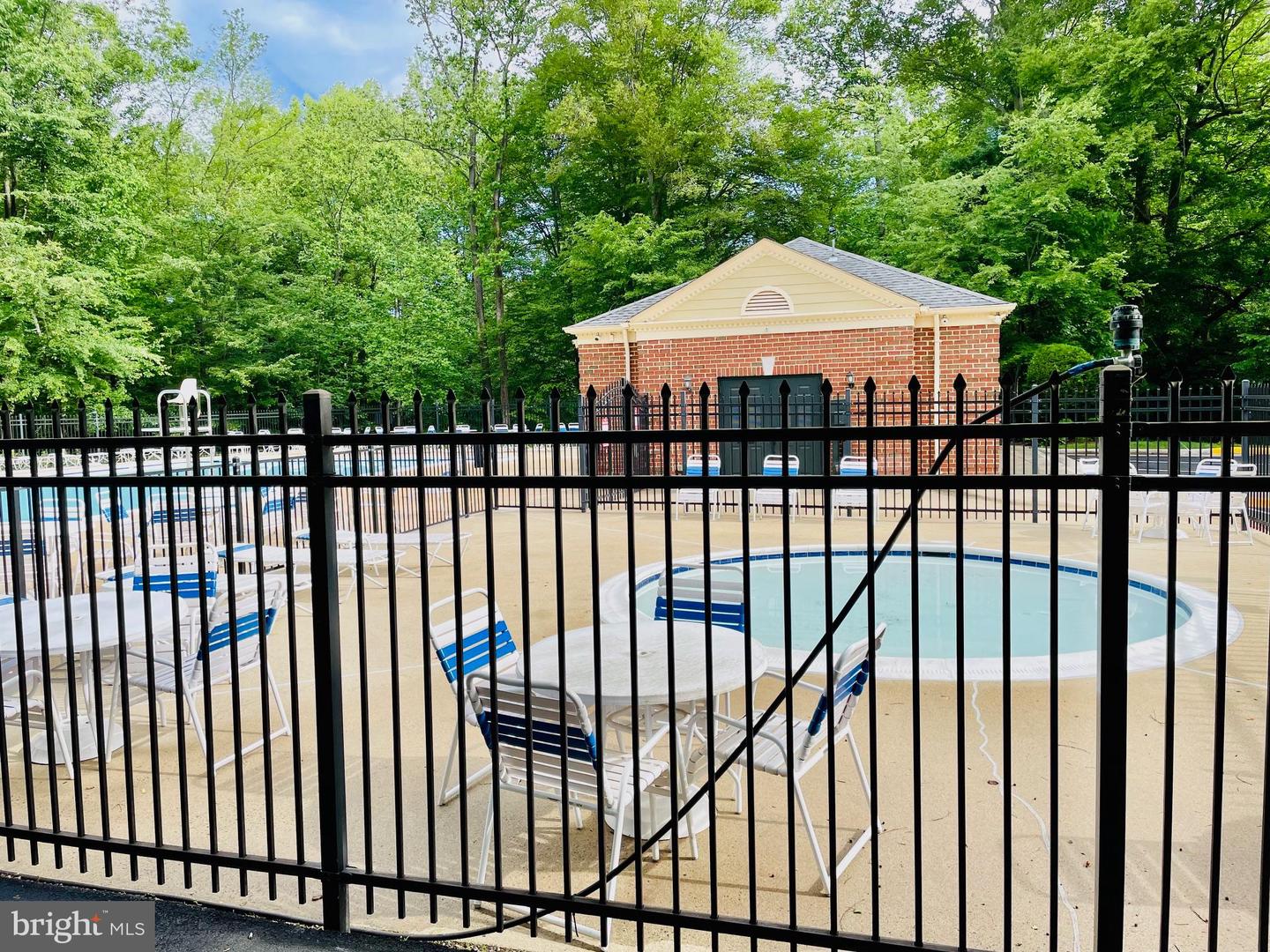 4849 CARRIAGEPARK RD, FAIRFAX, Virginia 22032, 4 Bedrooms Bedrooms, ,3 BathroomsBathrooms,Residential,For sale,4849 CARRIAGEPARK RD,VAFX2240134 MLS # VAFX2240134