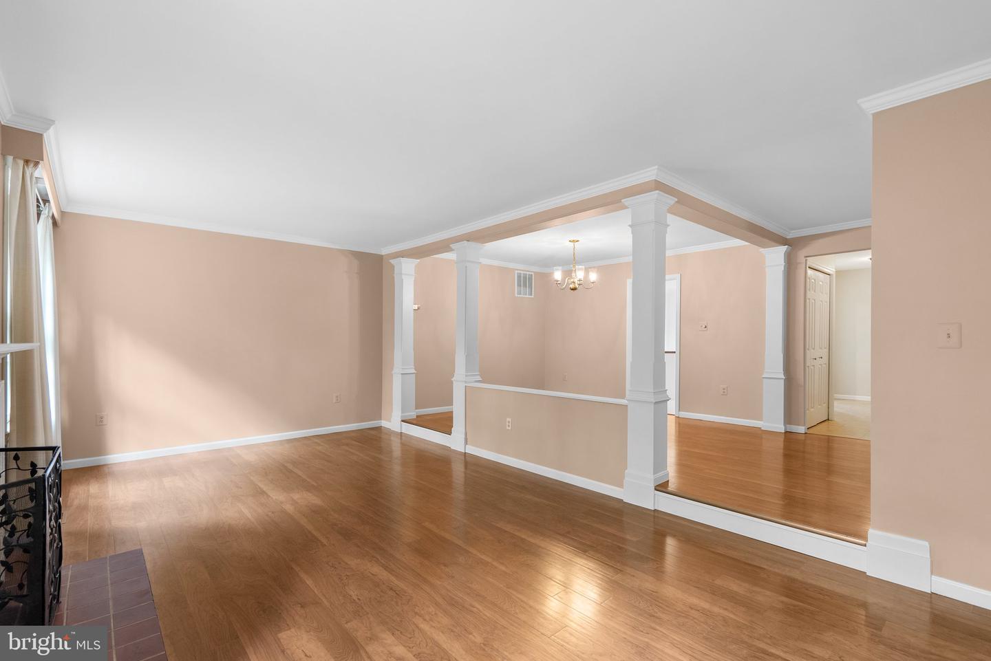 4849 CARRIAGEPARK RD, FAIRFAX, Virginia 22032, 4 Bedrooms Bedrooms, ,3 BathroomsBathrooms,Residential,For sale,4849 CARRIAGEPARK RD,VAFX2240134 MLS # VAFX2240134