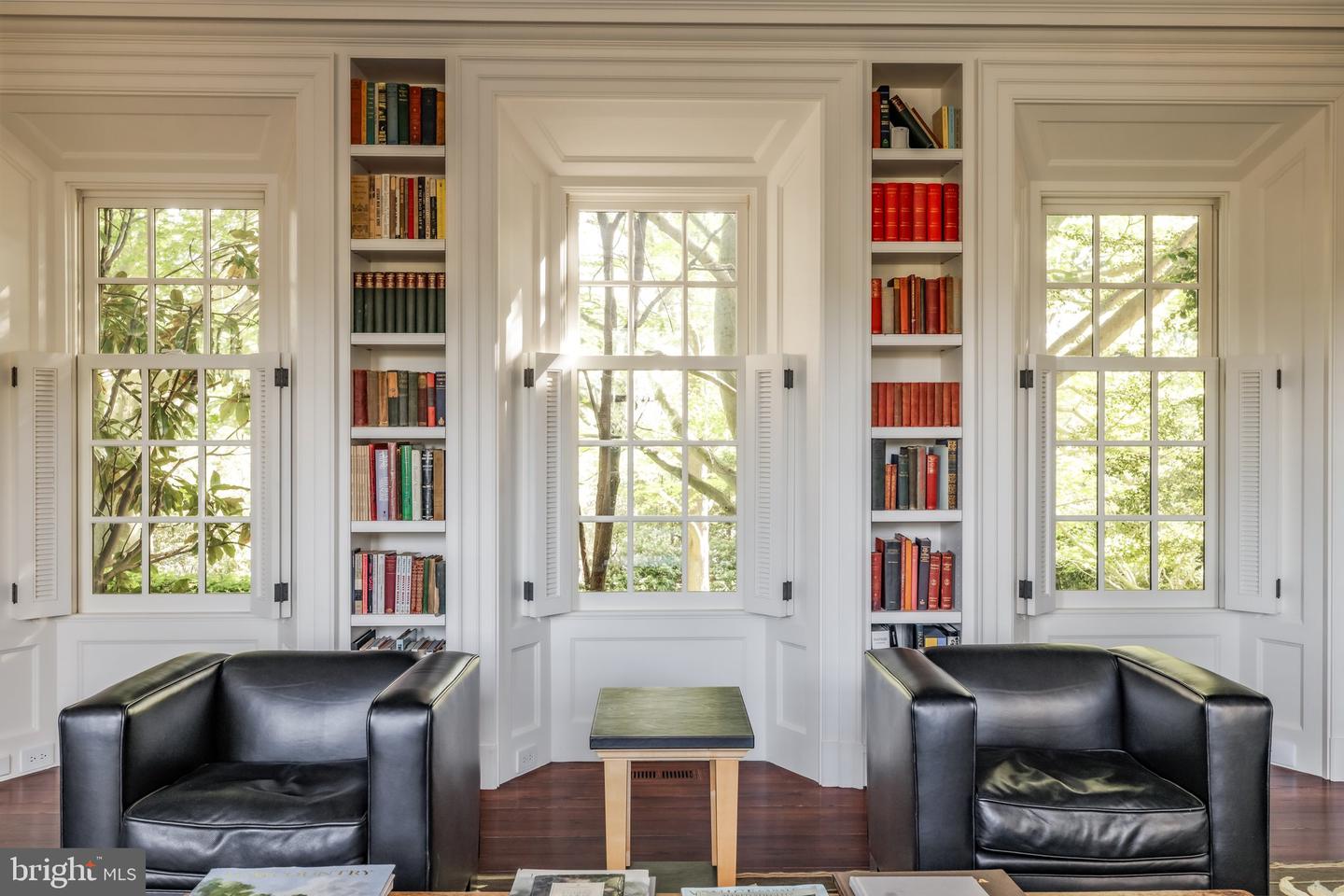 6400 GEORGETOWN PIKE, MCLEAN, Virginia 22101, 6 Bedrooms Bedrooms, ,7 BathroomsBathrooms,Residential,For sale,6400 GEORGETOWN PIKE,VAFX2239780 MLS # VAFX2239780