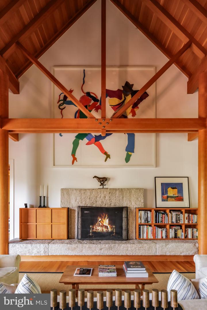 6400 GEORGETOWN PIKE, MCLEAN, Virginia 22101, 6 Bedrooms Bedrooms, ,7 BathroomsBathrooms,Residential,For sale,6400 GEORGETOWN PIKE,VAFX2239780 MLS # VAFX2239780