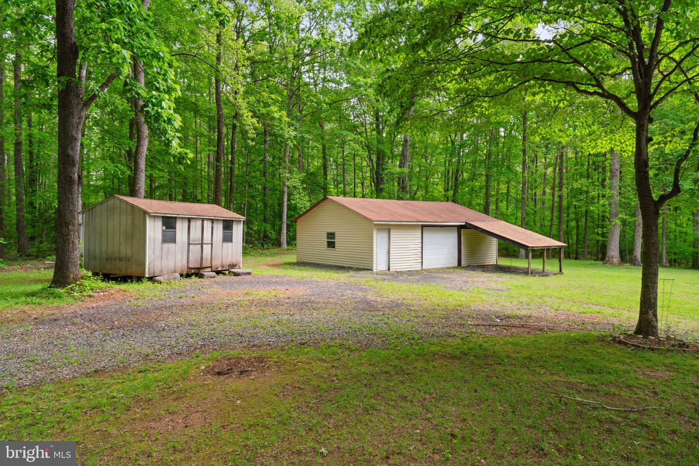141 MEADOWS RD, FREDERICKSBURG, Virginia 22406, 5 Bedrooms Bedrooms, ,3 BathroomsBathrooms,Residential,For sale,141 MEADOWS RD,VAST2038718 MLS # VAST2038718