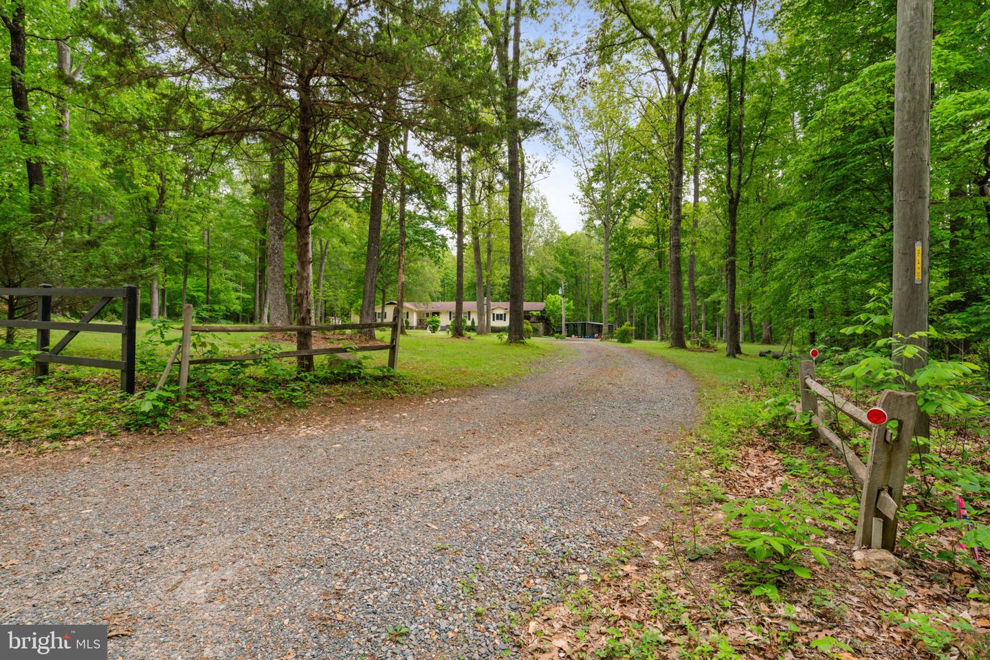 141 MEADOWS RD, FREDERICKSBURG, Virginia 22406, 5 Bedrooms Bedrooms, ,3 BathroomsBathrooms,Residential,For sale,141 MEADOWS RD,VAST2038718 MLS # VAST2038718