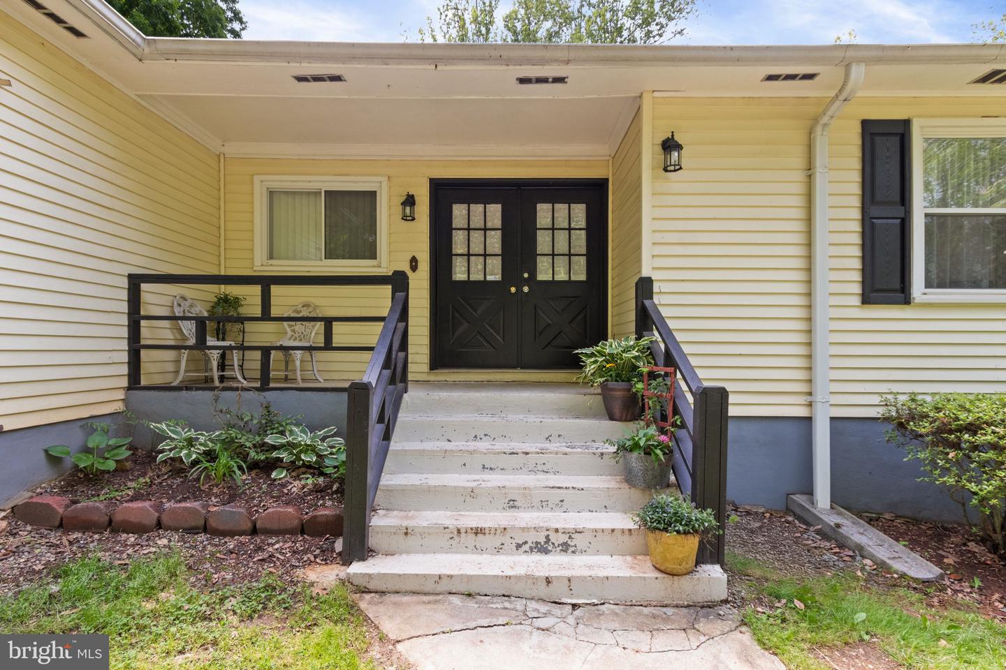 141 MEADOWS RD, FREDERICKSBURG, Virginia 22406, 5 Bedrooms Bedrooms, ,3 BathroomsBathrooms,Residential,For sale,141 MEADOWS RD,VAST2038718 MLS # VAST2038718