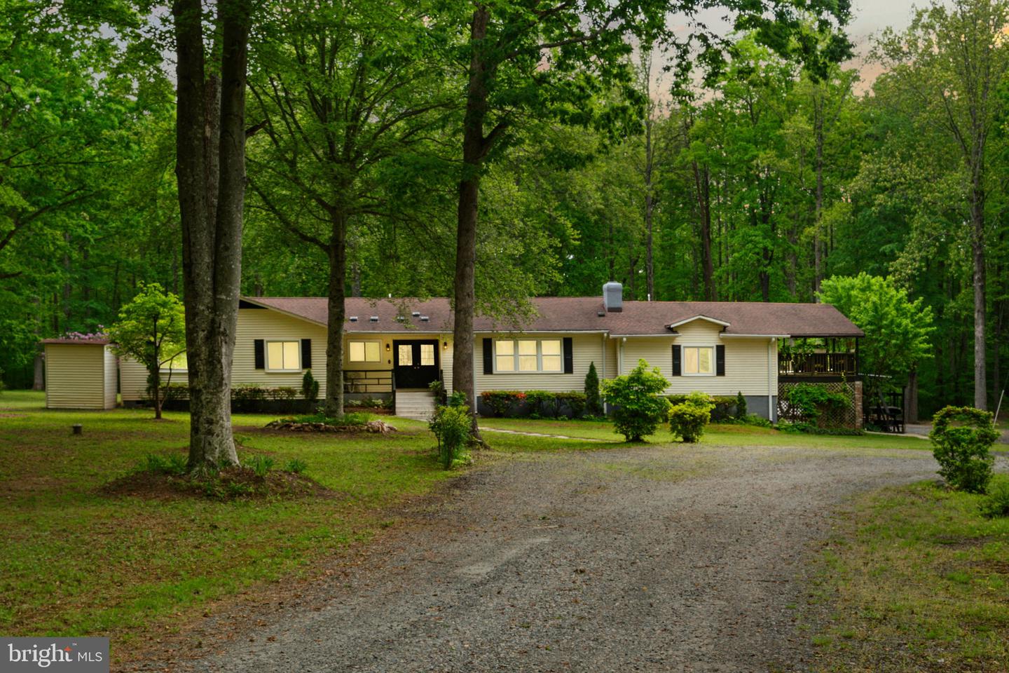 141 MEADOWS RD, FREDERICKSBURG, Virginia 22406, 5 Bedrooms Bedrooms, ,3 BathroomsBathrooms,Residential,For sale,141 MEADOWS RD,VAST2038718 MLS # VAST2038718