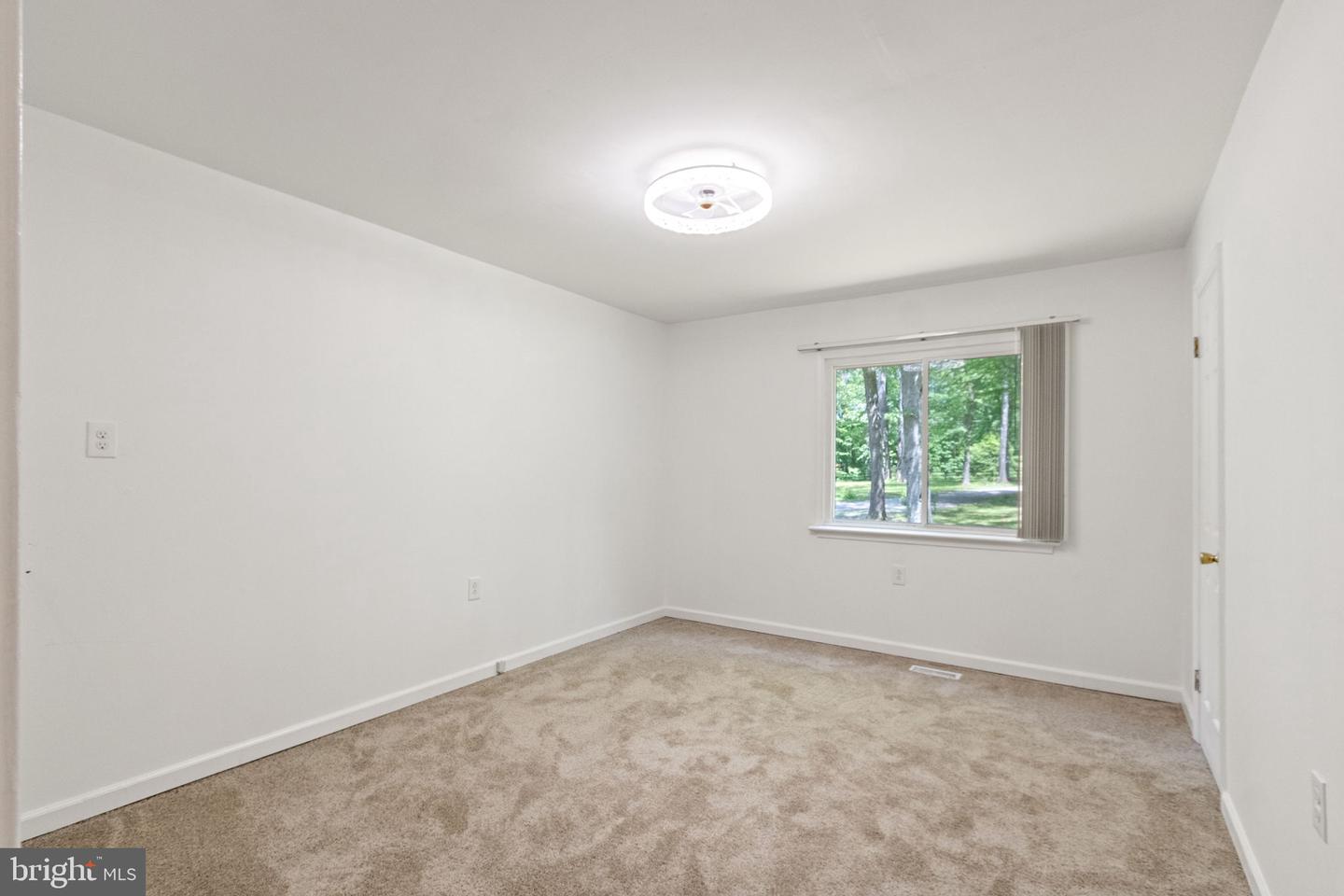 141 MEADOWS RD, FREDERICKSBURG, Virginia 22406, 5 Bedrooms Bedrooms, ,3 BathroomsBathrooms,Residential,For sale,141 MEADOWS RD,VAST2038718 MLS # VAST2038718