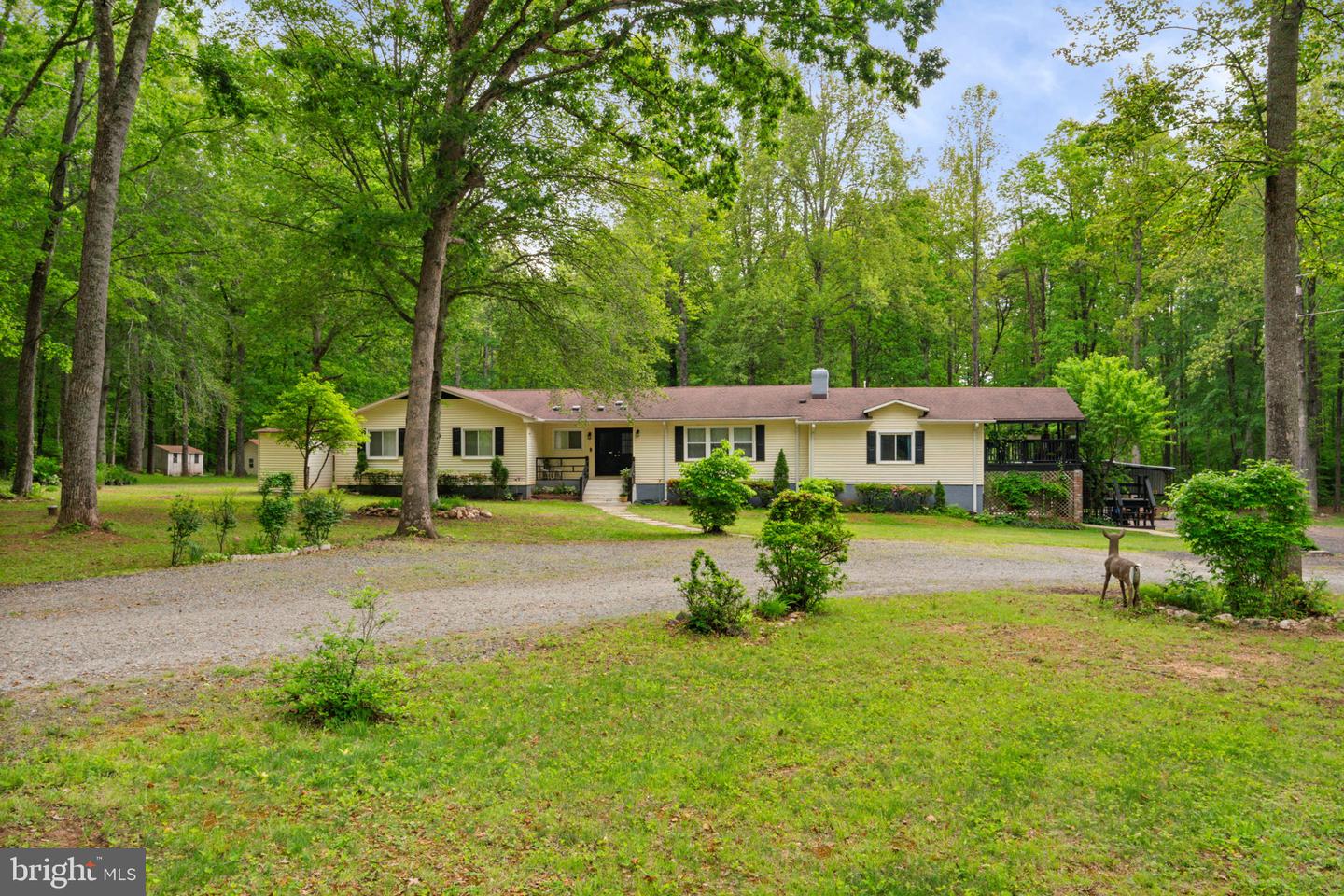 141 MEADOWS RD, FREDERICKSBURG, Virginia 22406, 5 Bedrooms Bedrooms, ,3 BathroomsBathrooms,Residential,For sale,141 MEADOWS RD,VAST2038718 MLS # VAST2038718