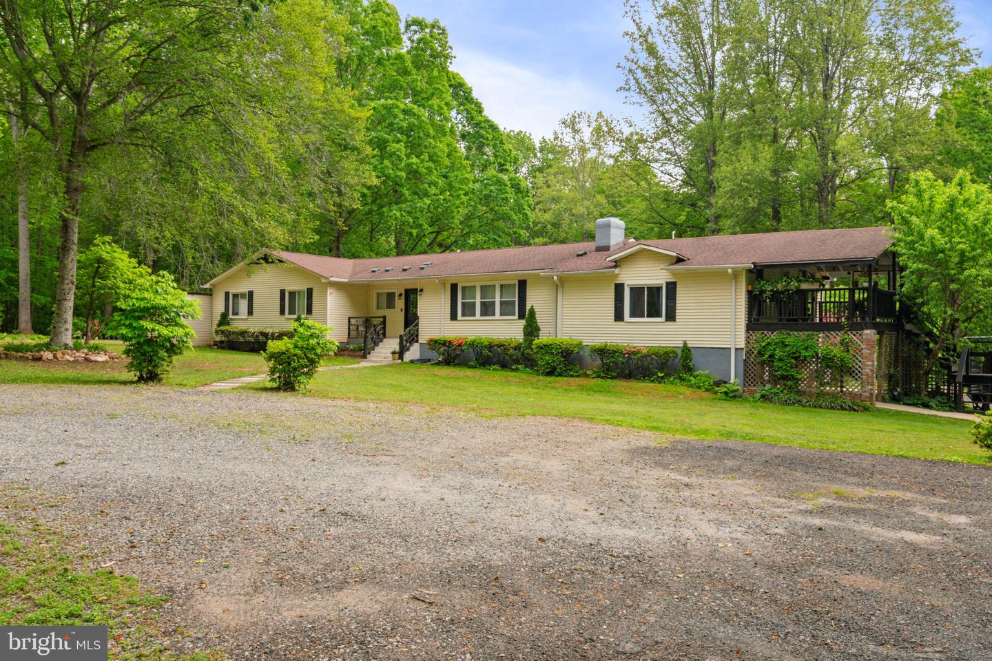 141 MEADOWS RD, FREDERICKSBURG, Virginia 22406, 5 Bedrooms Bedrooms, ,3 BathroomsBathrooms,Residential,For sale,141 MEADOWS RD,VAST2038718 MLS # VAST2038718