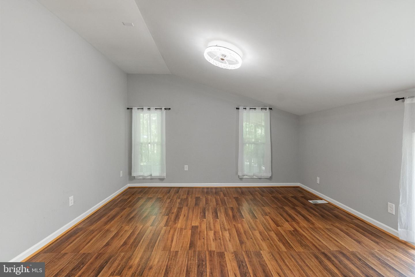 141 MEADOWS RD, FREDERICKSBURG, Virginia 22406, 5 Bedrooms Bedrooms, ,3 BathroomsBathrooms,Residential,For sale,141 MEADOWS RD,VAST2038718 MLS # VAST2038718