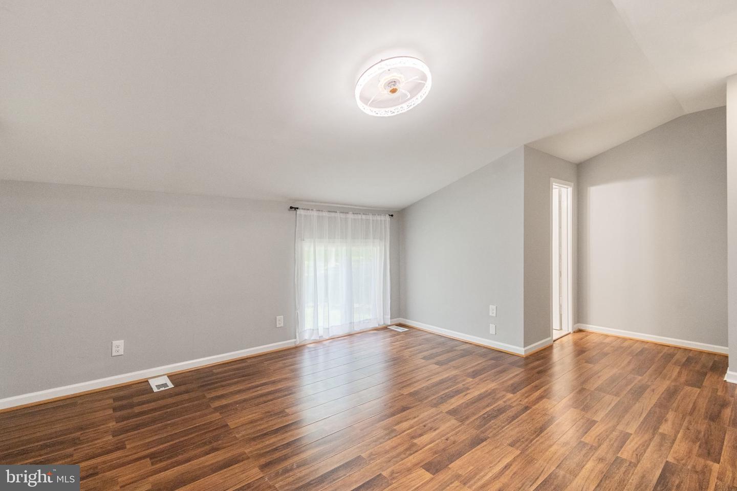 141 MEADOWS RD, FREDERICKSBURG, Virginia 22406, 5 Bedrooms Bedrooms, ,3 BathroomsBathrooms,Residential,For sale,141 MEADOWS RD,VAST2038718 MLS # VAST2038718