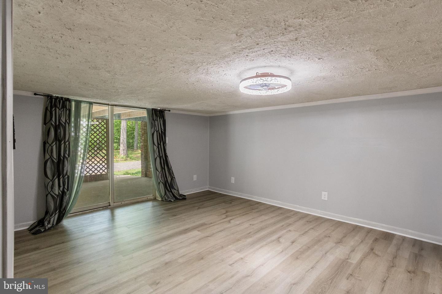 141 MEADOWS RD, FREDERICKSBURG, Virginia 22406, 5 Bedrooms Bedrooms, ,3 BathroomsBathrooms,Residential,For sale,141 MEADOWS RD,VAST2038718 MLS # VAST2038718