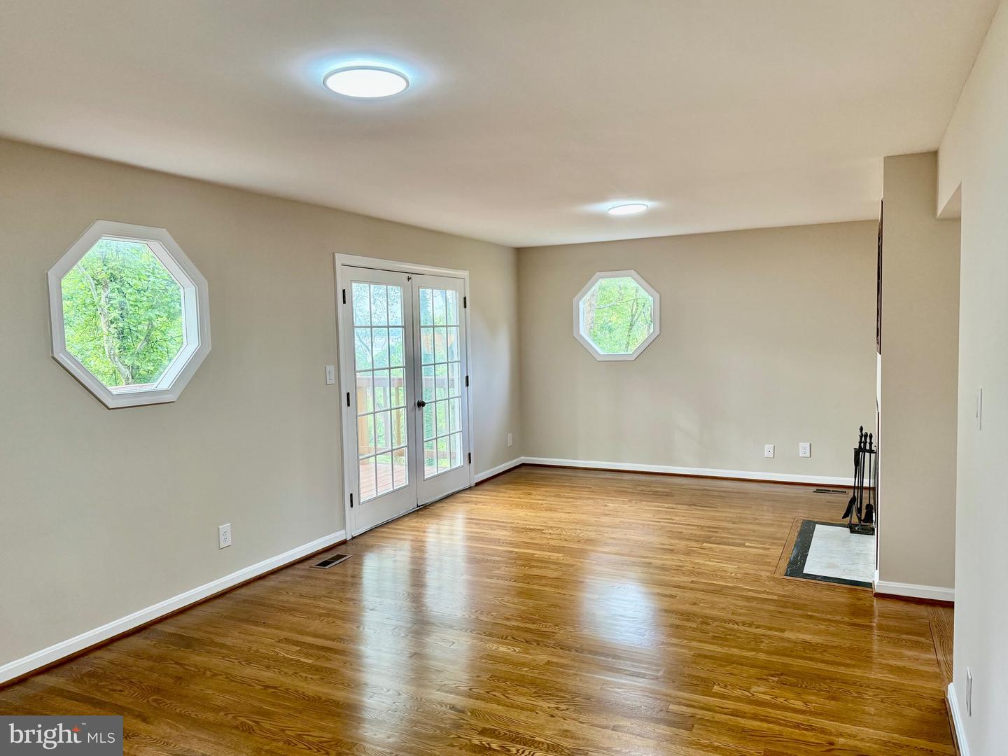 9517 FERRY HARBOUR CT, ALEXANDRIA, Virginia 22309, 4 Bedrooms Bedrooms, ,2 BathroomsBathrooms,Residential,For sale,9517 FERRY HARBOUR CT,VAFX2240160 MLS # VAFX2240160