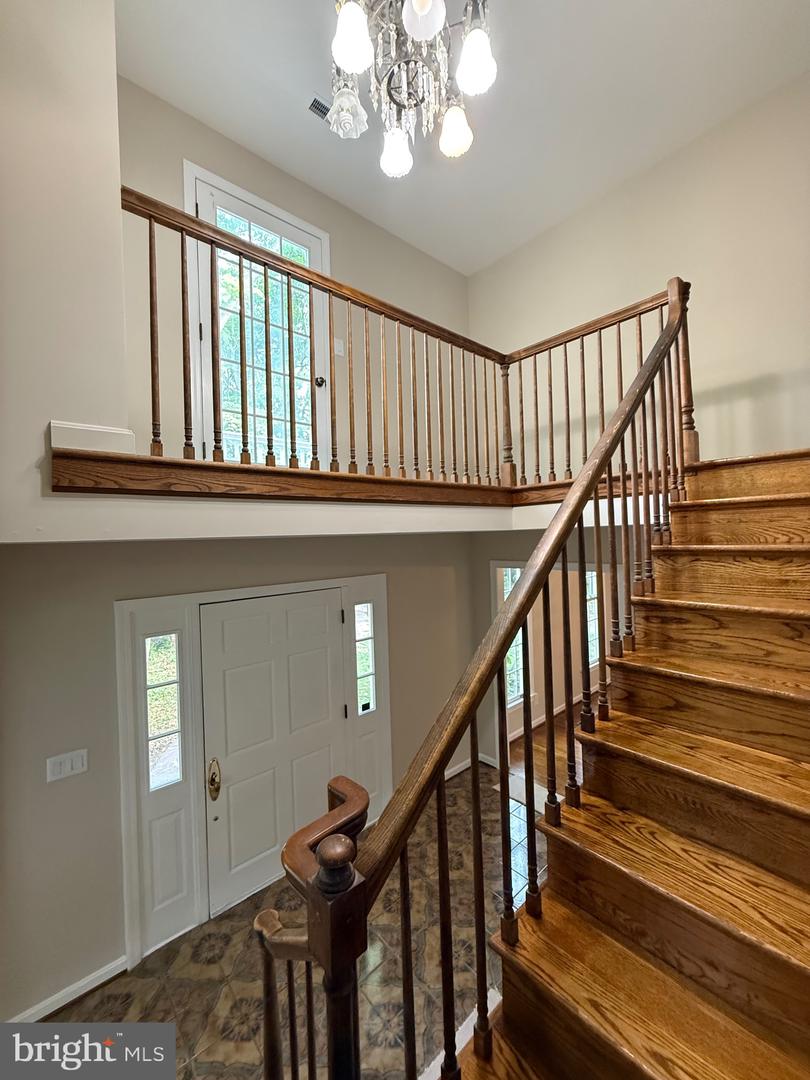 9517 FERRY HARBOUR CT, ALEXANDRIA, Virginia 22309, 4 Bedrooms Bedrooms, ,2 BathroomsBathrooms,Residential,For sale,9517 FERRY HARBOUR CT,VAFX2240160 MLS # VAFX2240160