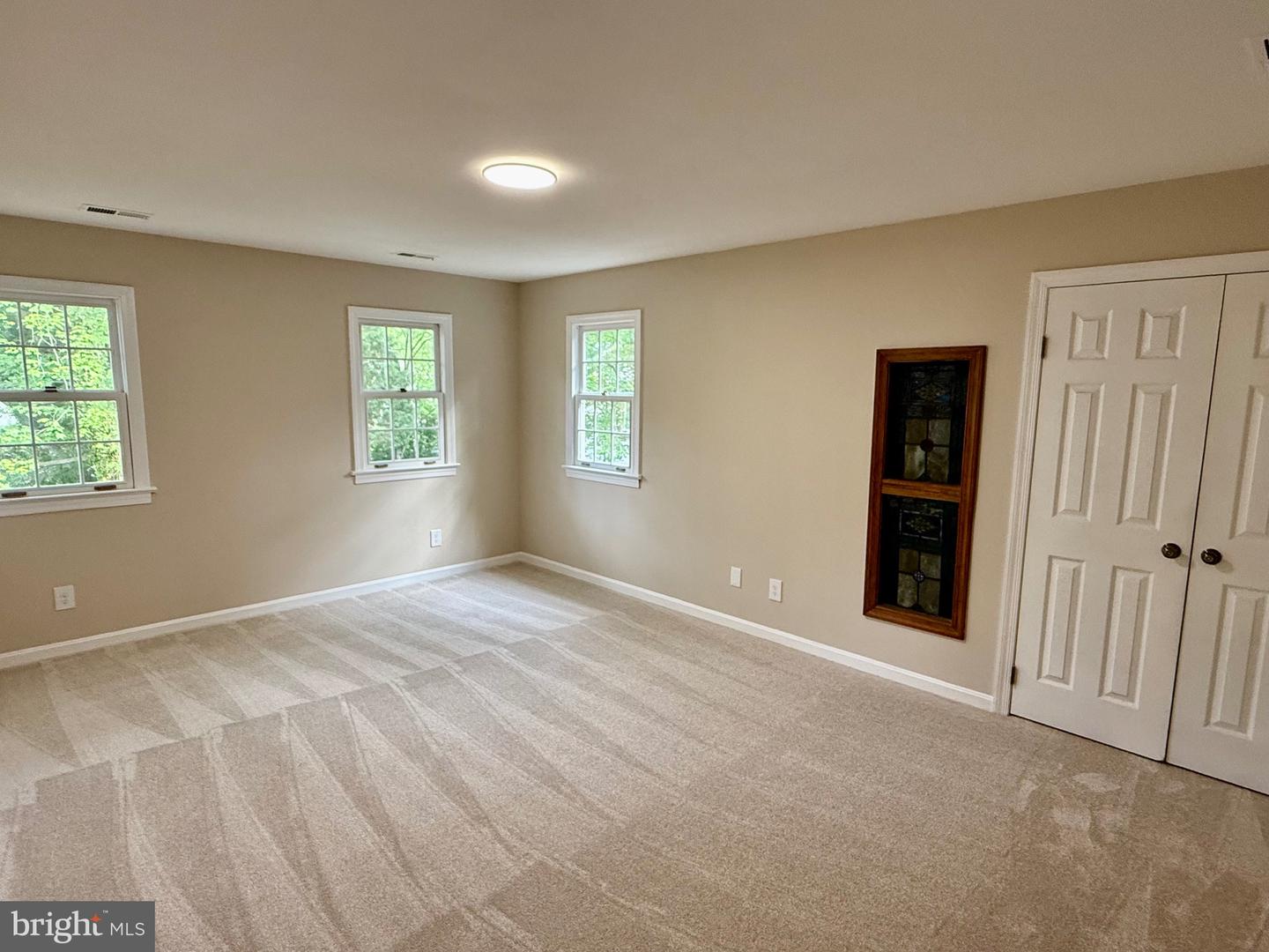 9517 FERRY HARBOUR CT, ALEXANDRIA, Virginia 22309, 4 Bedrooms Bedrooms, ,2 BathroomsBathrooms,Residential,For sale,9517 FERRY HARBOUR CT,VAFX2240160 MLS # VAFX2240160