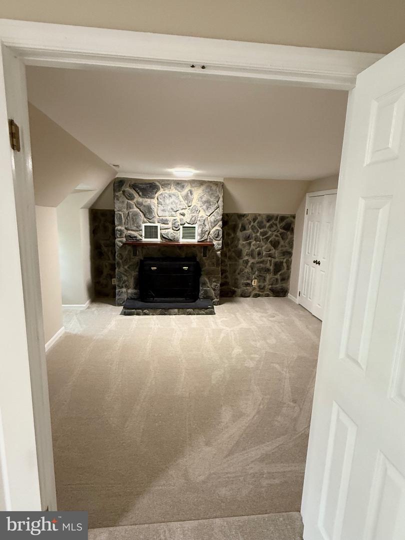 9517 FERRY HARBOUR CT, ALEXANDRIA, Virginia 22309, 4 Bedrooms Bedrooms, ,2 BathroomsBathrooms,Residential,For sale,9517 FERRY HARBOUR CT,VAFX2240160 MLS # VAFX2240160